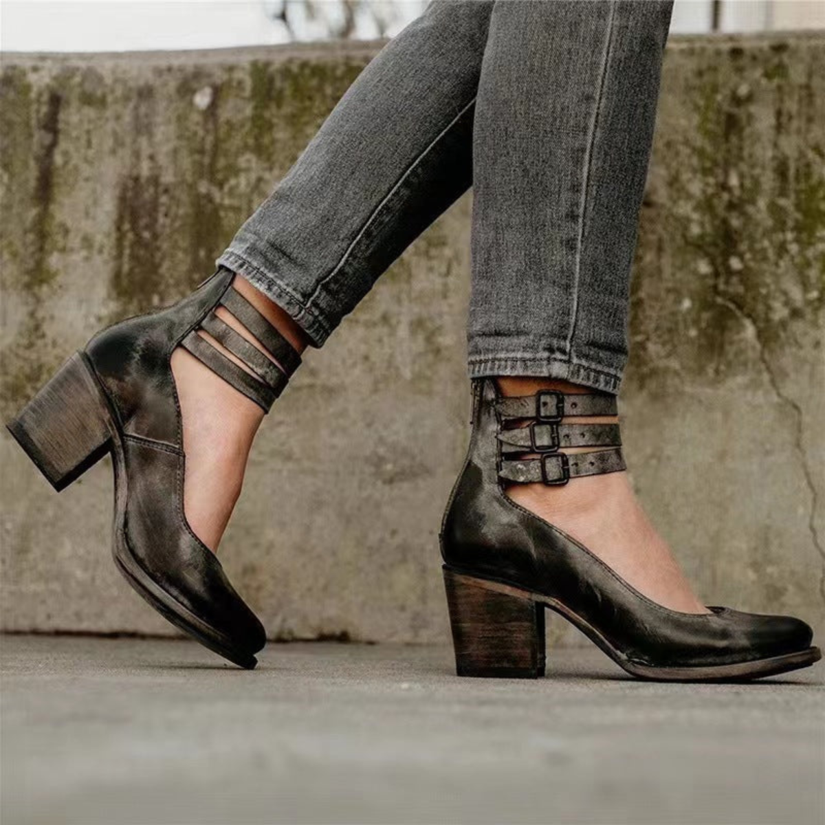 Aubrey™ ANKLE BOOTS WITH STRAPS