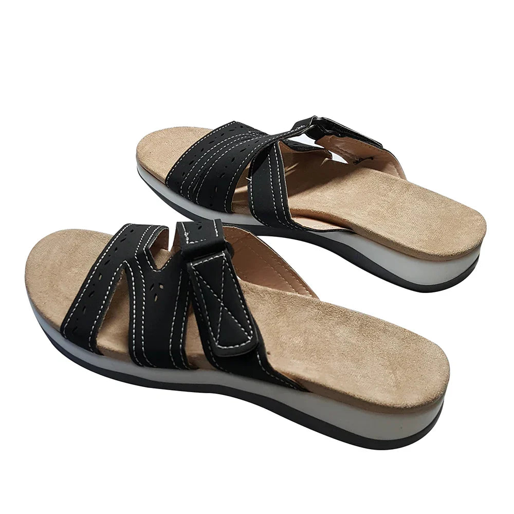 Cora™ Orthopedic Round Toe Buckle Strap Sandal