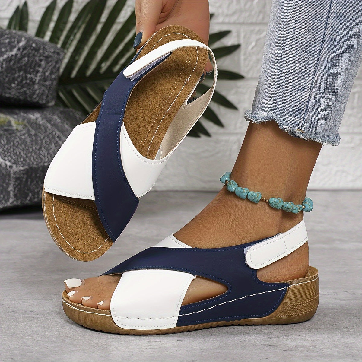 Laura™ Ultra Comfortable Orthopedic Sandal