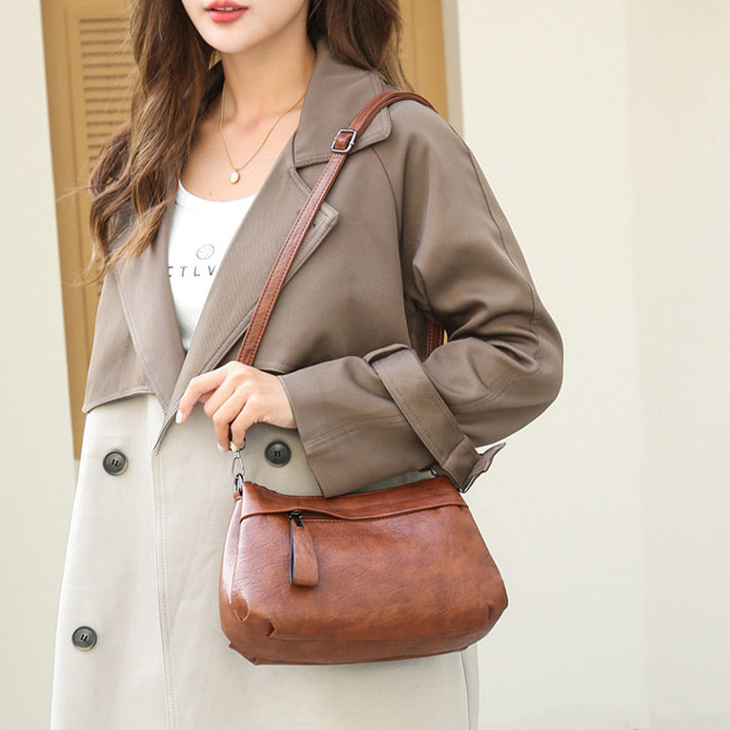 Baron™ CLASSIC LEATHER CROSSBODY BAG